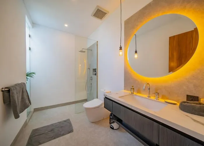 Luxury 4br Private Pool & Sea Horizon Ferienhaus Kerobokan
