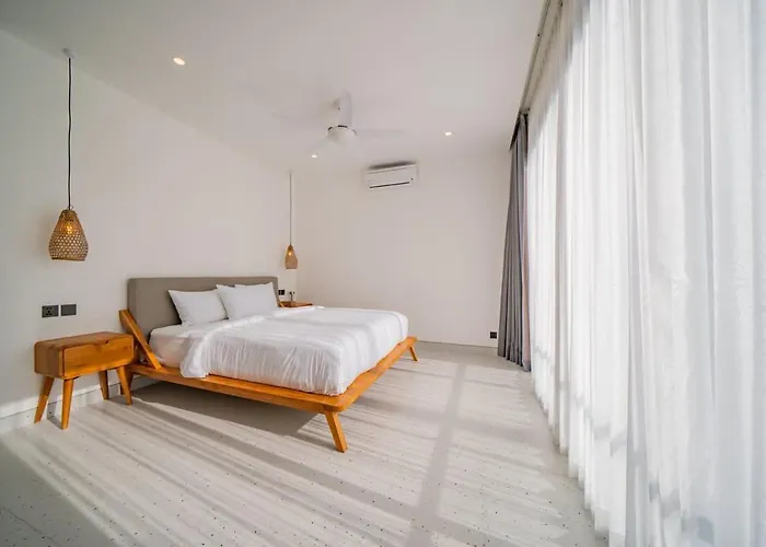 Luxury 4br Private Pool & Sea Horizon Ferienhaus Kerobokan